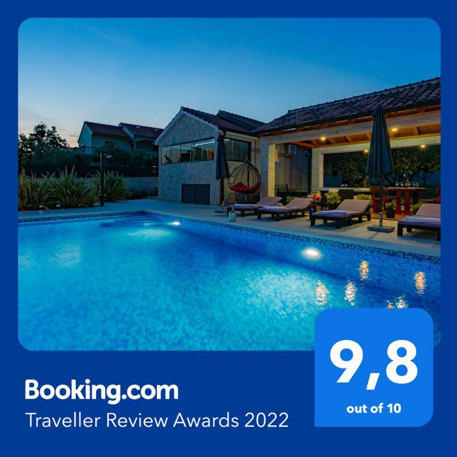 Villa Lorema-Pet Friendly On 5000 Sqm Garden,Pool, Jacuzzi, Billiard&Ps5 Свети свети Филип и Яков Екстериор снимка