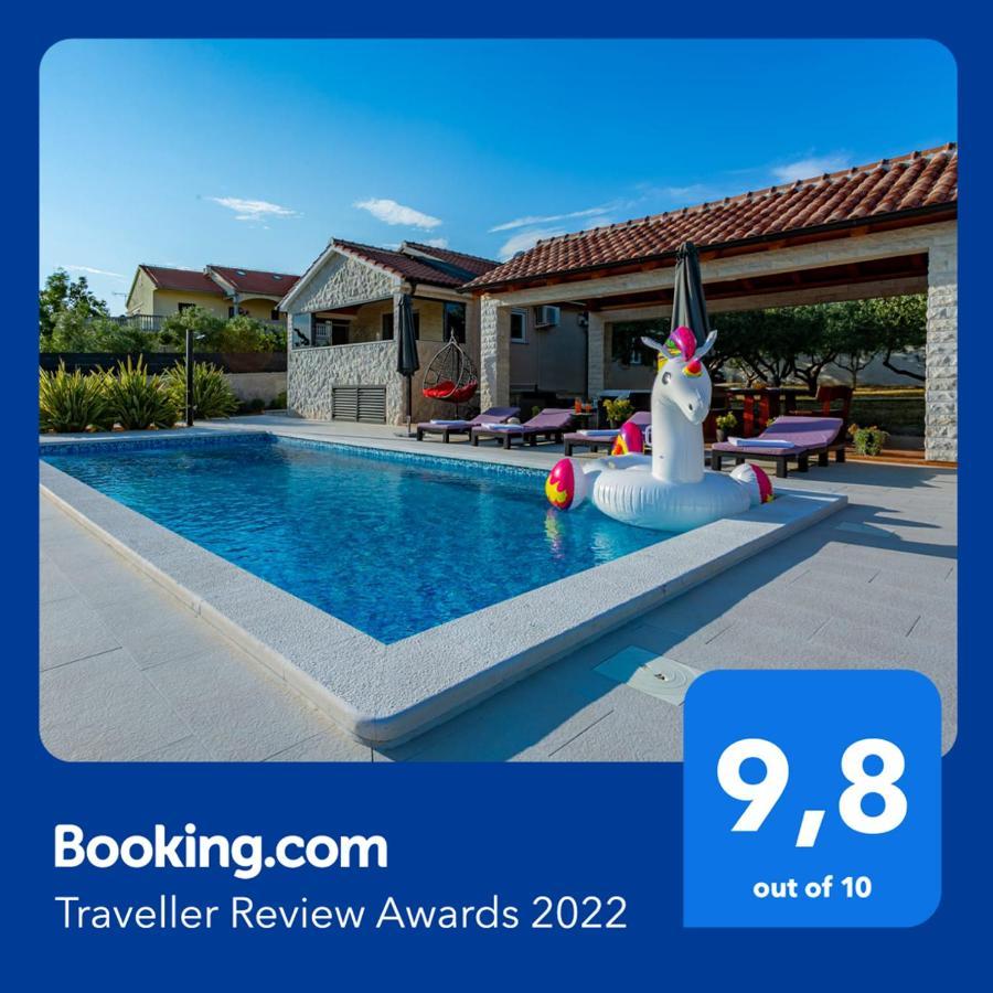 Villa Lorema-Pet Friendly On 5000 Sqm Garden,Pool, Jacuzzi, Billiard&Ps5 Свети свети Филип и Яков Екстериор снимка