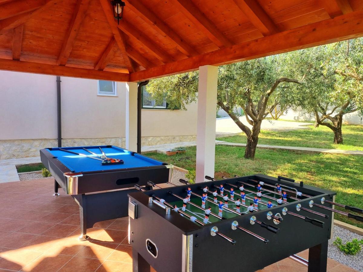 Villa Lorema-Pet Friendly On 5000 Sqm Garden,Pool, Jacuzzi, Billiard&Ps5 Свети свети Филип и Яков Екстериор снимка